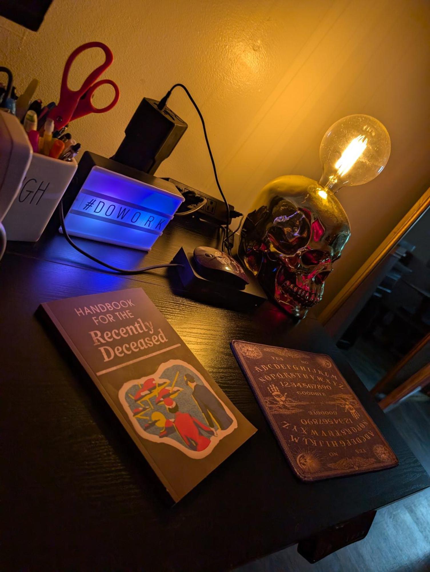 Haunted Hideaway At The Black House Holiday home