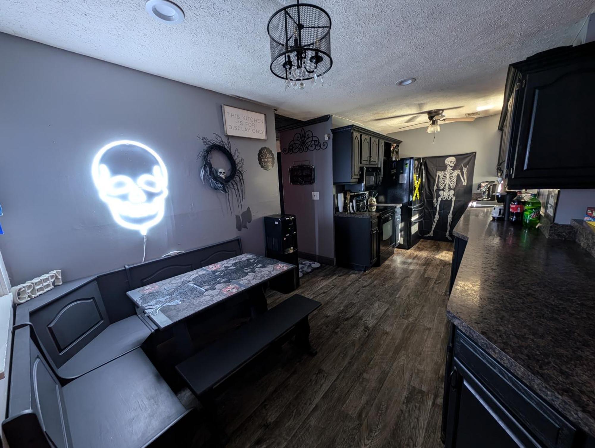 Haunted Hideaway At The Black House